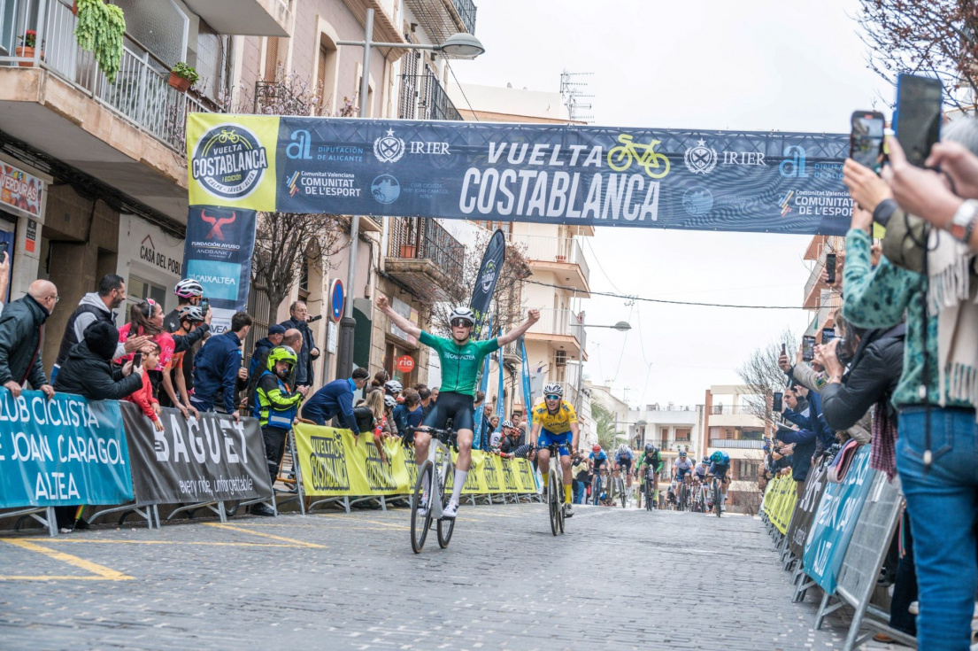 I Vuelta Ciclista Costa Blanca Xàbia ganador meta