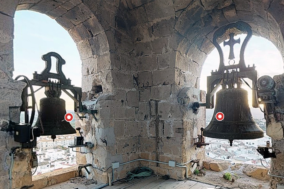 Imagen del tour virtual al campanario realizado por el Ayuntamiento de X&agrave;bia antes de la rehabilitaci&oacute;n del campanario.