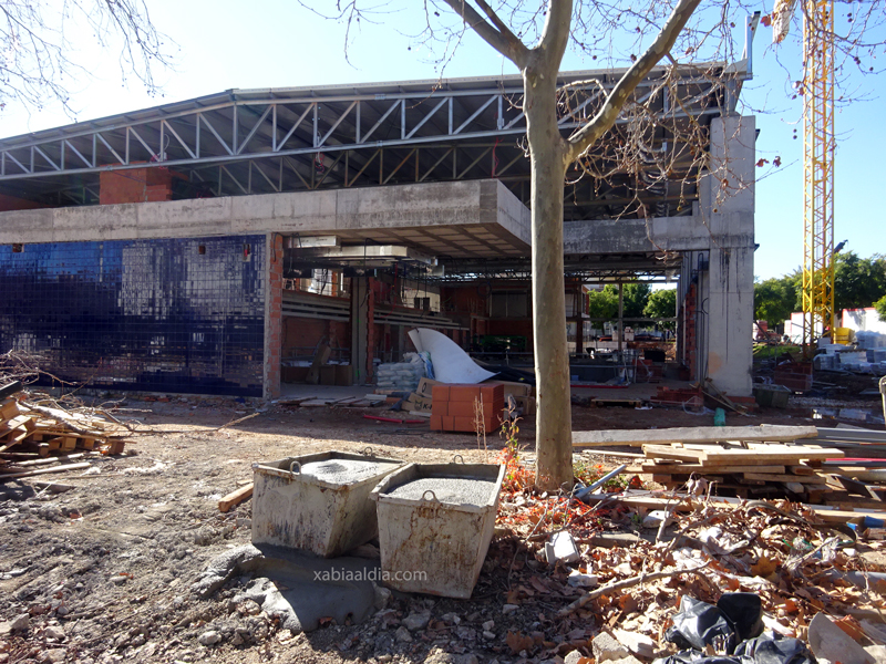 Las obras de la piscina, en una imagen de hace unas semanas.