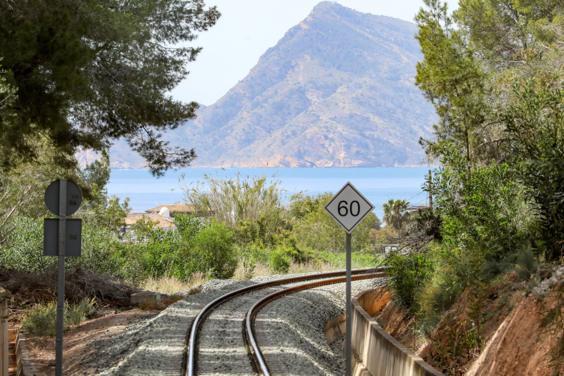 La L&iacute;nea 9 del TRAM, un viaje entre D&eacute;nia y Benidorm para descubrir la Marina Alta y Baixa sobre ra&iacute;les