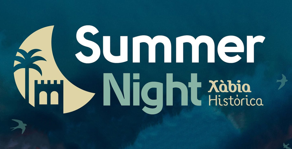 Xàbia Històrica celebra su segunda Summer Night en torno a las 16.000 velas de San Bartolomé, música y una noche de compras