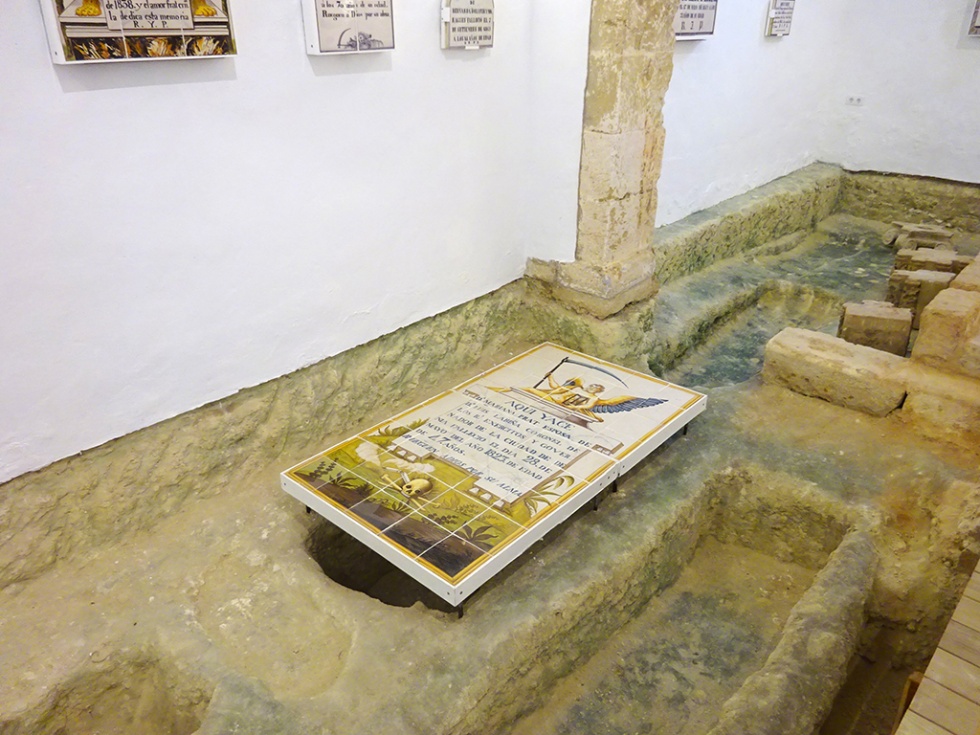 Interior de la ermita de Sant Joan de X&agrave;bia