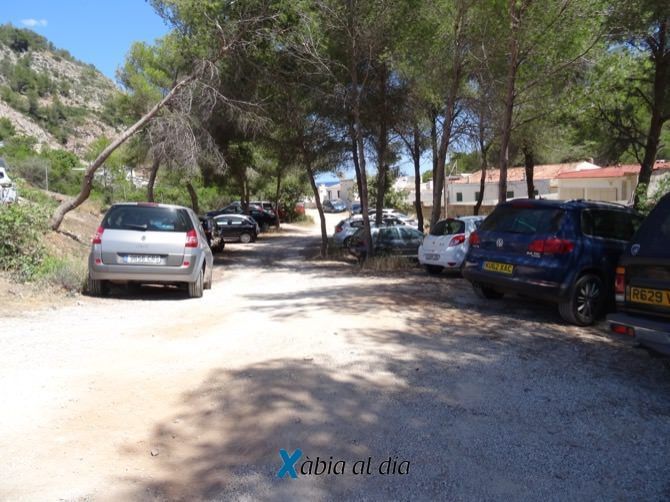Xàbia estudia cobrar por aparcar en la Granadella y Portitxol