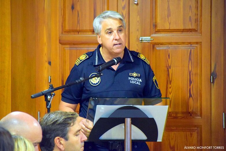 Editorial: Un cuerpo policial dimensionado a Xàbia