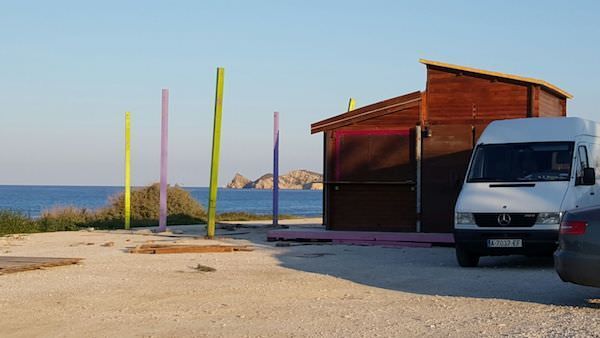 Los chiringuitos de Xàbia solo podrán tener una terraza de 50 metros cuadrados