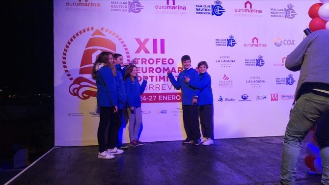 Los jóvenes regatistas del Club Náutico de Jávea compitieron en el trofeo Internacional de Optimist de Torrevieja