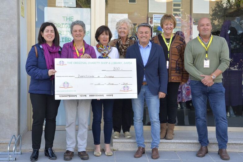 The Original Charity Shop vuelve a realizar una donación en favor de la igualdad de la mujer