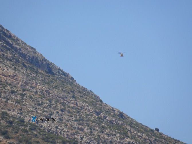 Los bomberos rescatan a un joven de 13 años en el Montgó