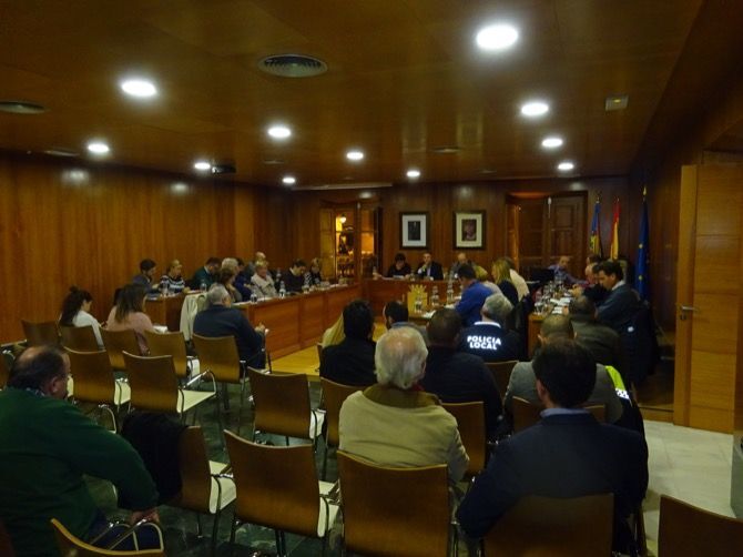 Editorial: Chulvi le hace la cobra a Ern con las viviendas protegidas