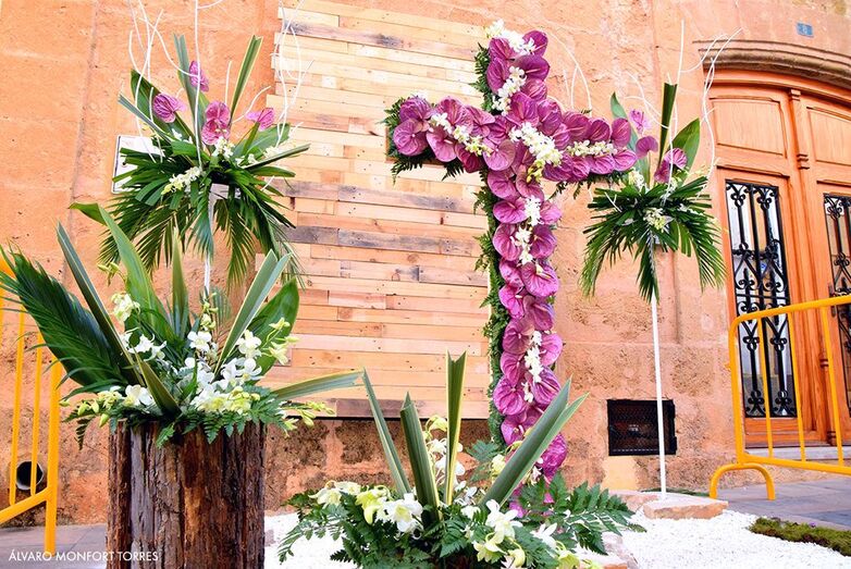 Xàbia cumple con la tradición de las Cruces de Mayo en honor a Jesús Nazareno