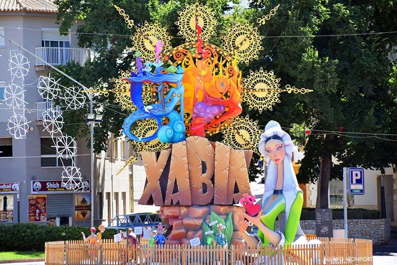 Xàbia vuelve a buscar artesanos para la confección de sus fogueres de 2019