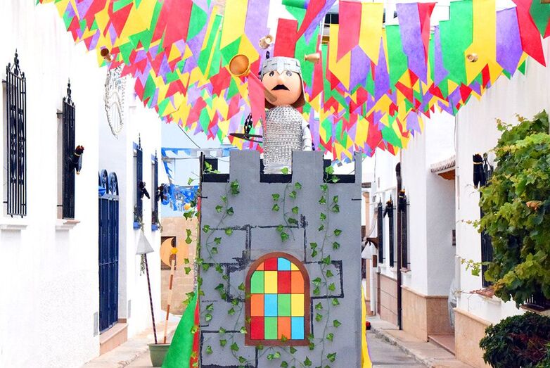 Aduanas del Mar se engalana con motivo de las fiestas de Loreto y animada por la asociación Xàbia Port
