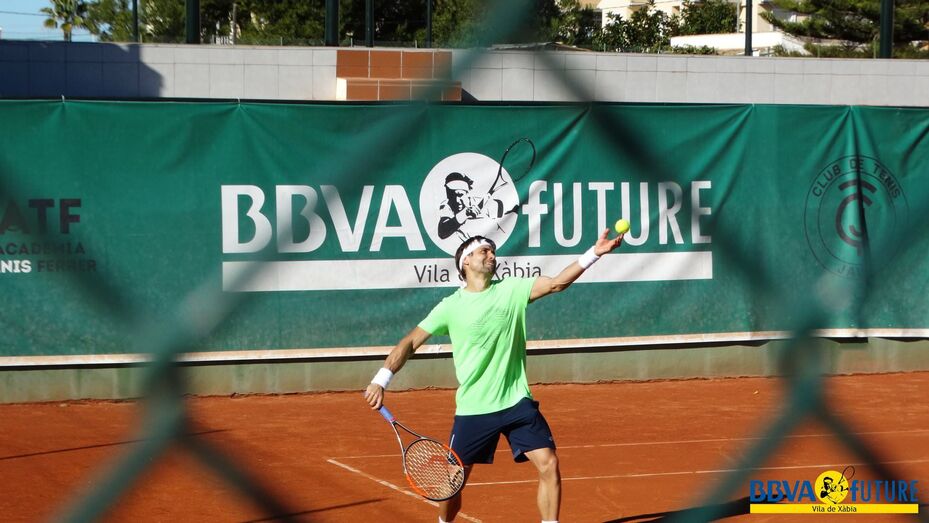 La Academia Tenis Ferrer y el BBVA firman un importante convenio para la BBVA Future Vila de Xàbia