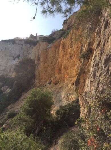 Fotonoticia: Nuevos desprendimientos en la zona del Cap de Negre