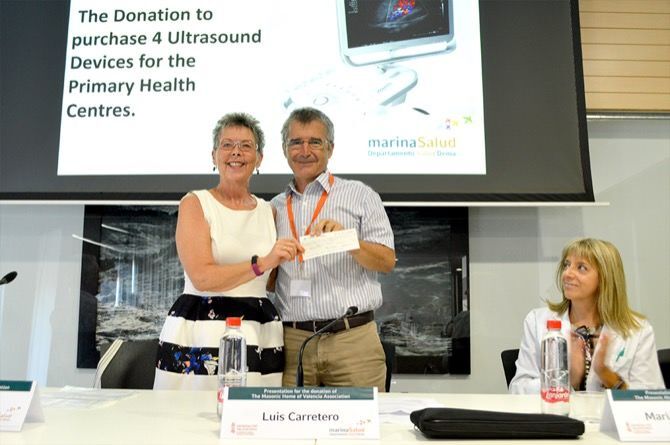 La asociación Casa de los Masones donan 80.000 euros en ecógrafos para los centros de salud de la comarca
