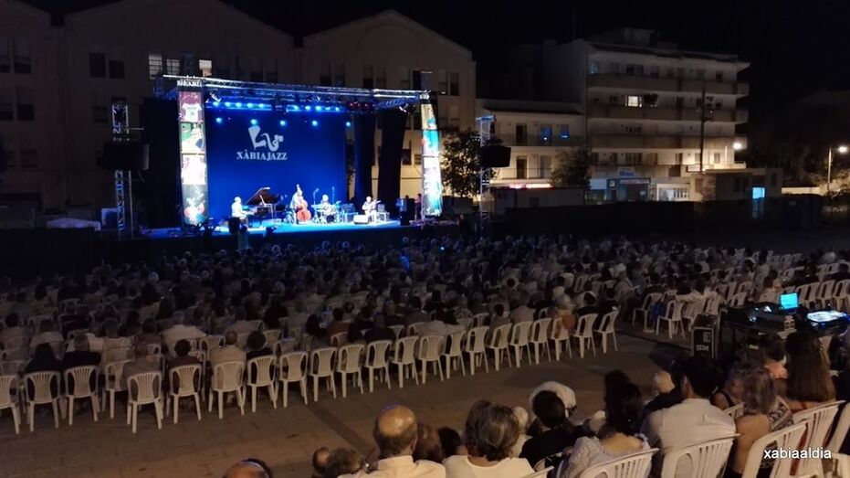 Fiestas adjudica el contrato de alquiler de escenarios para dos años