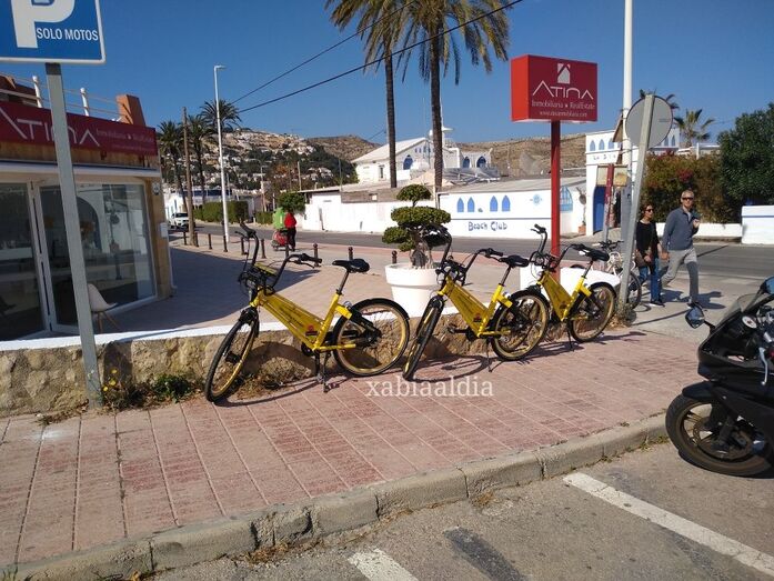 Probamos las bicis amarillas y te lo contamos