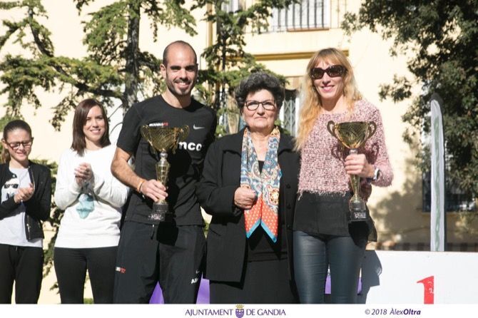 La atleta de Xàbia María Isabel Ferrer gana la Cursa del Raval de Gandia