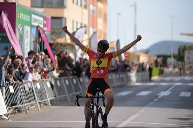 Juan Ayuso se impone en las dos etapas de la copa promoción Miguel Manrubia