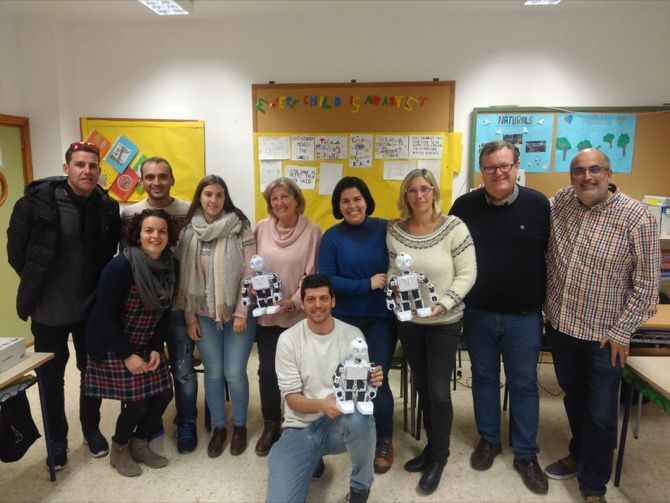 Fotonoticia: Comienzan los cursos de programación de robots en Benitatxell