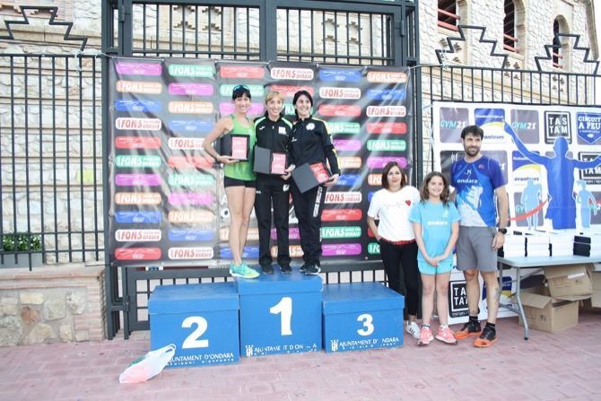 María Isabel Ferrer y Nizar Lakhlifi siguen imparables al frente del Circuit a Peu Comarcal