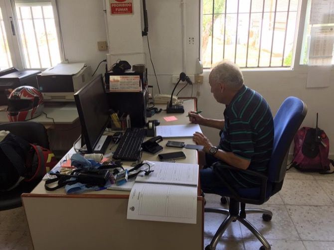 Los radioaficionados de Xàbia mejoran la red local de comunicaciones que emplea Protección Civil en casos de emergencia