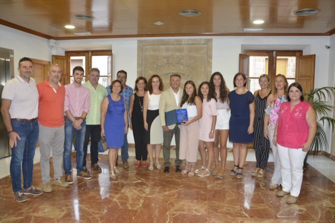 Fotonoticia: Recepción al equipo Join US del María Inmaculada