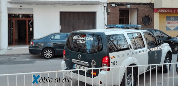 Redada  de la Guardia Civil en el barrio de Thiviers