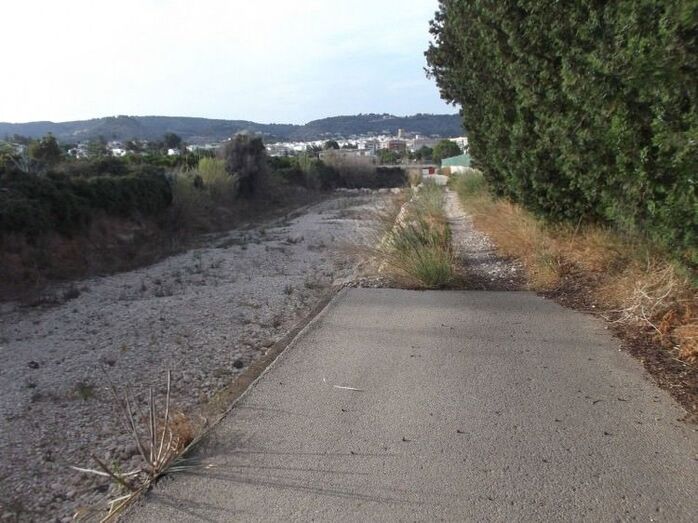 Amjasa aprovechará una reparación de una tubería para arreglar el muro del río Gorgos que cayó en 2007