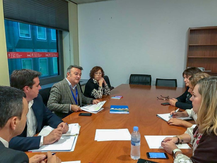 Chulvi busca apoyos en Madrid para promover una modificación de la ley de Contratos