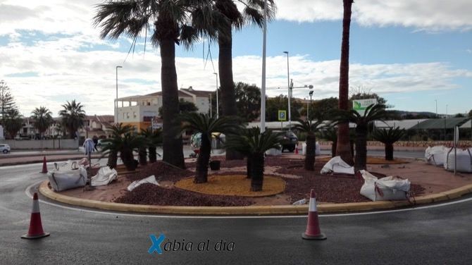 Un grupo de jardineros de Xàbia crea una asociación para defender sus intereses y evitar el intrusismo