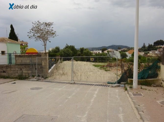 La constructora del auditorio pide abrir un vial alternativo que rodee la Escoleta por seguridad