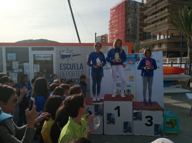 Arantza Reig logra el campeonato autonómico de Optimist B