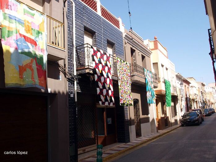 Art al Vent llena las calles de Gata