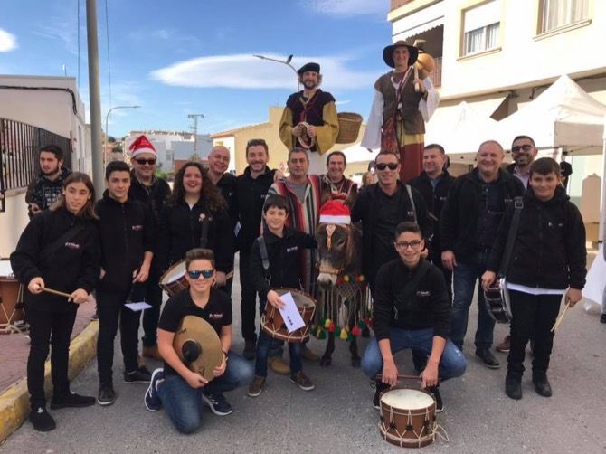 La 'burreta' anuncia la llegada de la navidad a Benitatxell