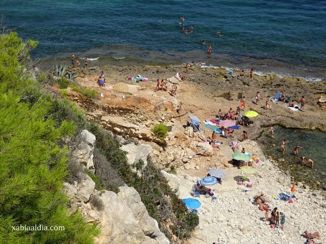 Precintado un tramo de la segunda Caleta de Xàbia