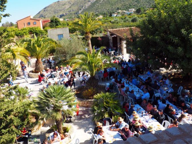 Amadem vuelve a celebrar su Gran Calçotada Solidaria a beneficio de la entidad