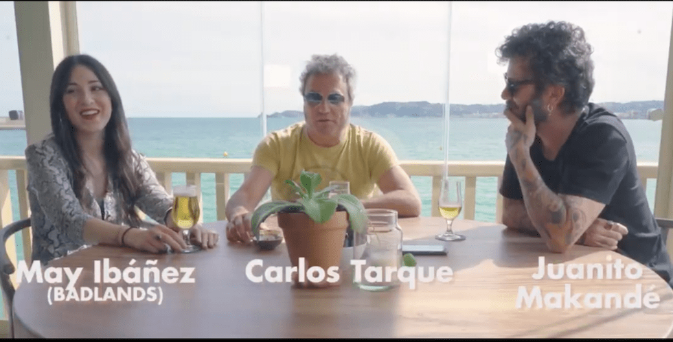 Carlos Tarque, Juanito Makandé y May Ibáñez conversan en Cala Bandida sobre el Montgorock