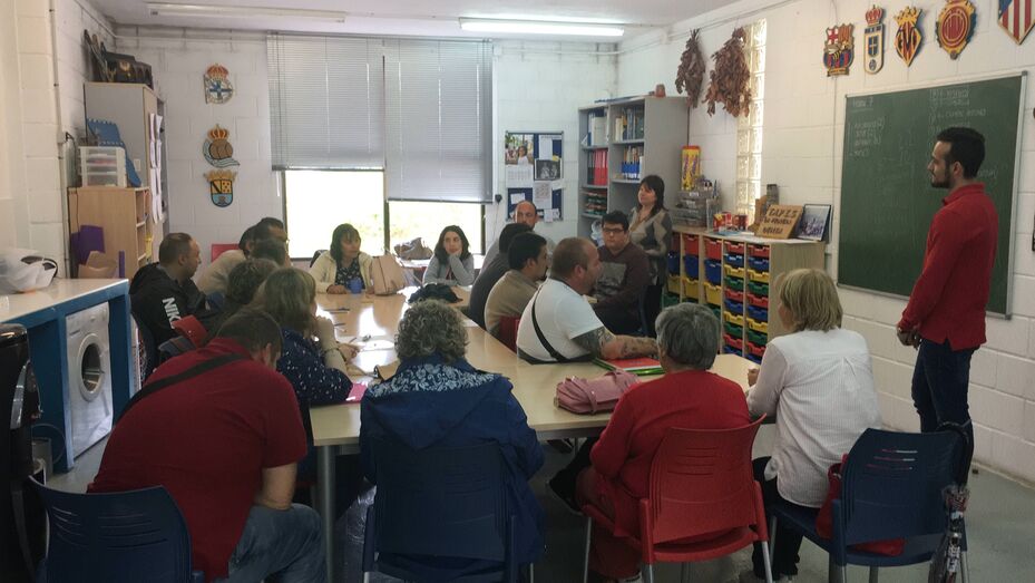Amadem reivindica a la Conselleria la creación de un centro para personas con enfermedad mental