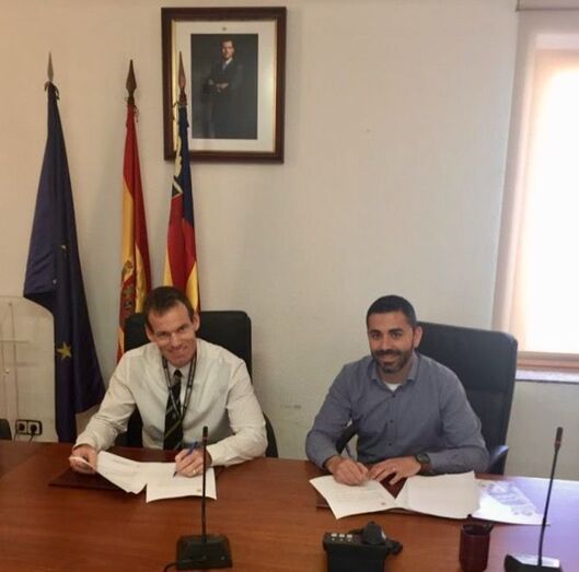 Benitatxell amplía a los adultos los descuentos para aprender inglés en el Lady Elisabeth School