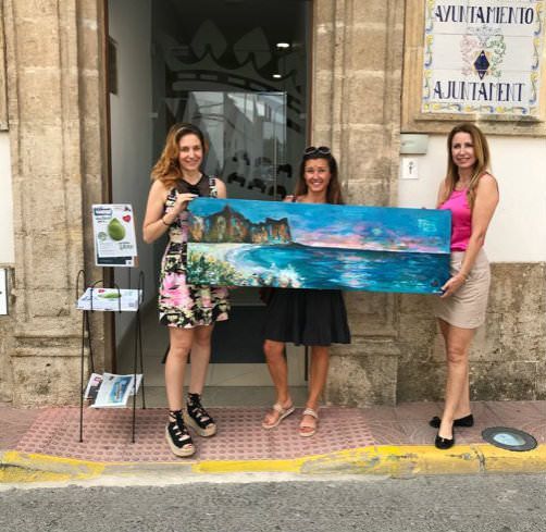 El Morro Falquí y el Moraig convertidos en obras de arte por la vecina de Benitatxell, Sarah Beattie