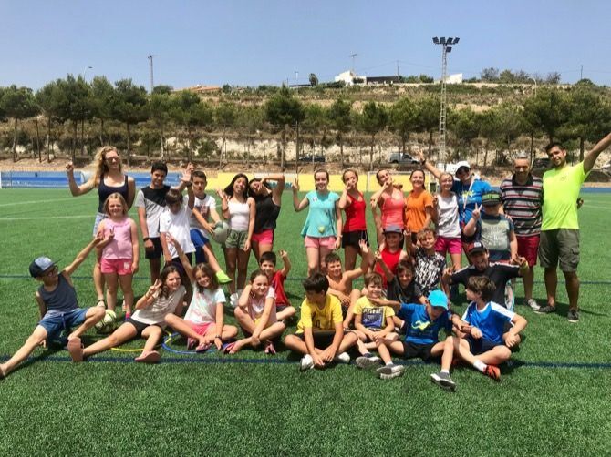Un total de 152 escolares se apuntan a las actividades de verano de Benitatxell