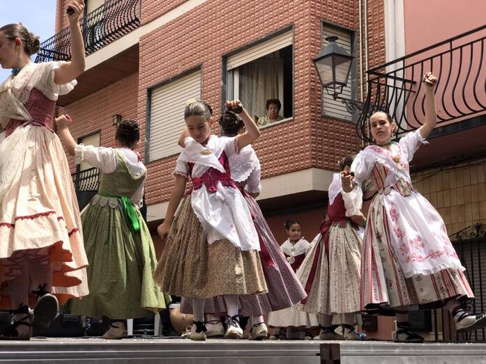 El grupo de “danses” Morro Falquí enseñará gratuítamente a los vecinos de Benitatxell a bailar danzas tradicionales