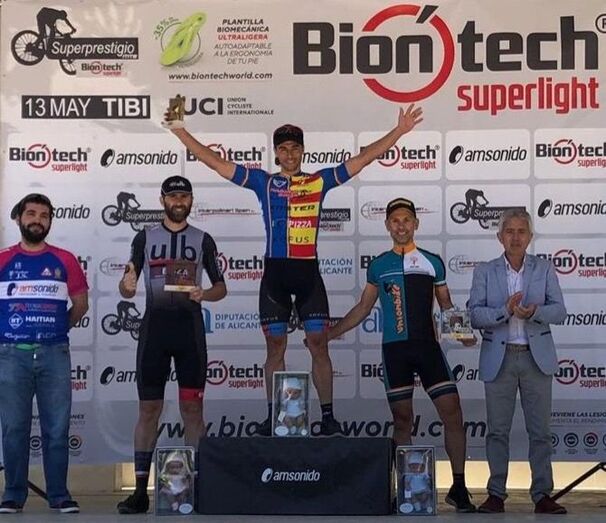 Dani Cepa, imparable en el Superprestigio MTB