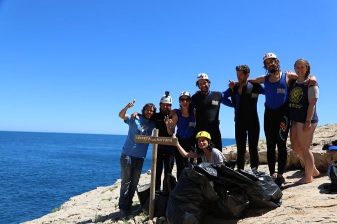 Xàbia espera 200 participantes en la II edición de la jornada de limpieza de la costa