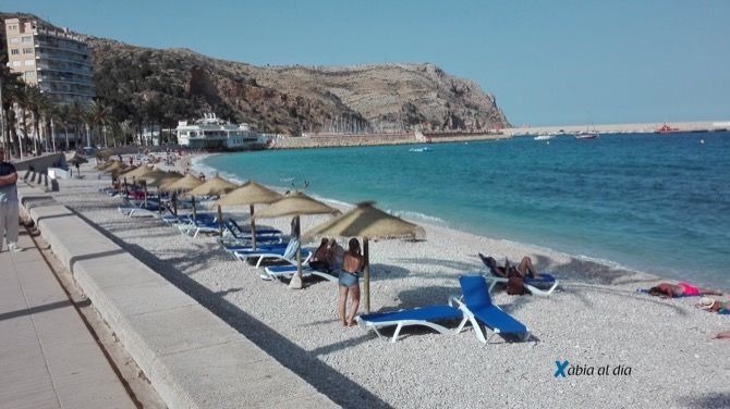 El Departamento de Salud de Dénia recomienda extremar las medidas a la hora de tomar el sol tras el confinamiento