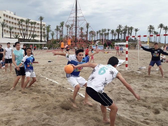 La Playa del Arenal se convierte en punto de partida de la Lliga d’Handbol Platja este domingo