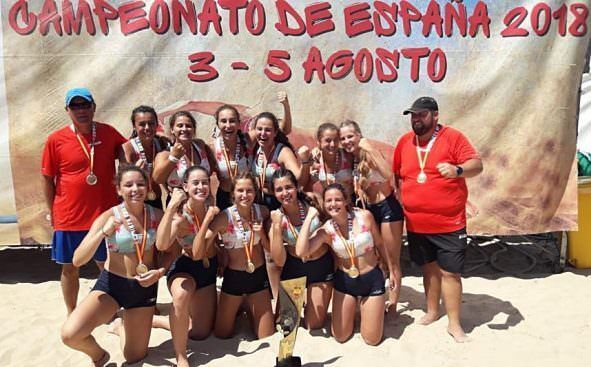 Las cadete del Club Handbol Xàbia se proclaman campeonas de España de balonmano playa
