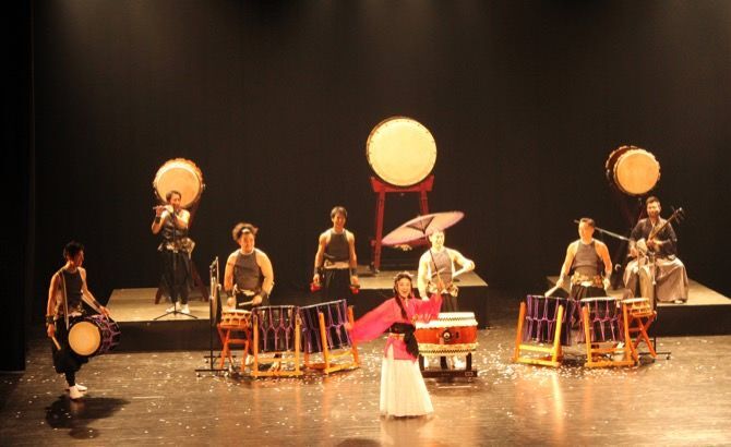 La percusión japonesa traslada al público del Auditori Teulada Moraira hasta el país nipón