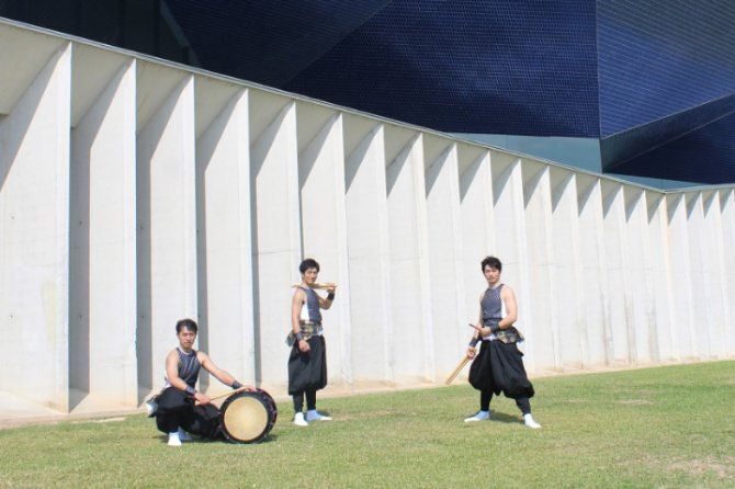 El arte milenario de la percusión japonesa recala en el Auditori Teulada Moraira con el espectáculo HA-YA-TO